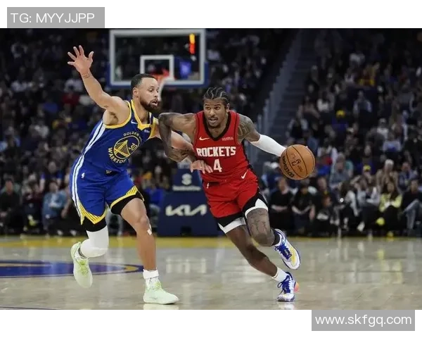 火箭与爵士激战四月之夜经典对决再现NBA季后赛精彩瞬间