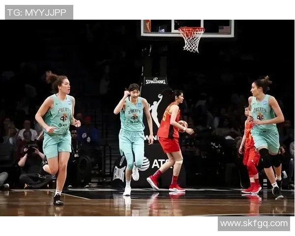 纽约自由人与康涅狄克太阳的激烈对决揭示女篮赛季新动态